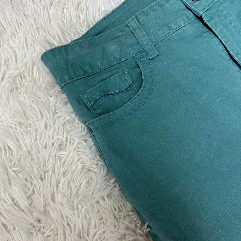 Teal Denim Cropped Pants by Riders by Lee Capris